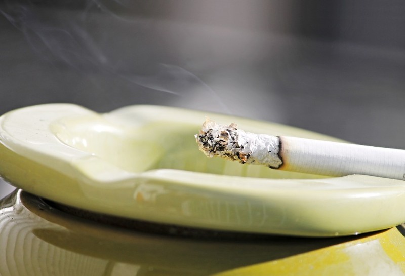 Забраната за цигари на закрито не се спазва