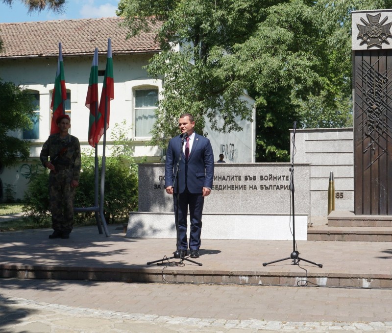 Русе почете паметта на Христо Ботев и загиналите за свободата