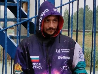 Русенец плува 71 часа без прекъсване в езерото Липник