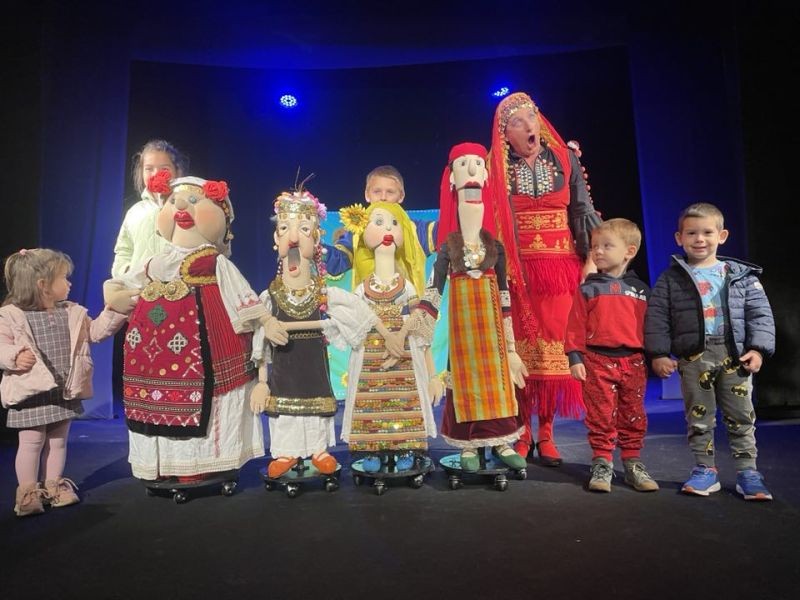 „Концертът“ гостува на Кукления театър, предстоят „Ясен и Омая“