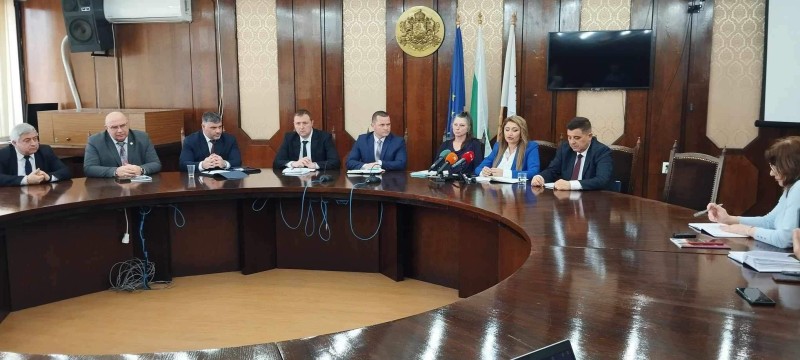 Кметът на Русе Пенчо Милков представи днес своите заместници и ресорите, за които ще отговарят