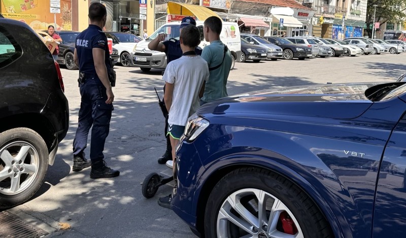 От днес - засилени проверки на водачите на електрически тротинетки и велосипеди 